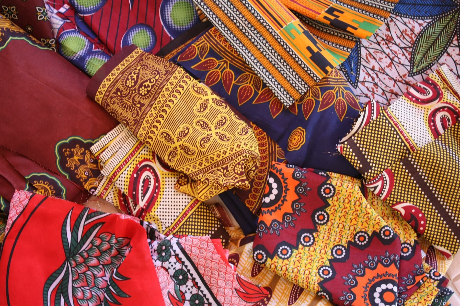 Capulanas, the printed cloth of Mozambique