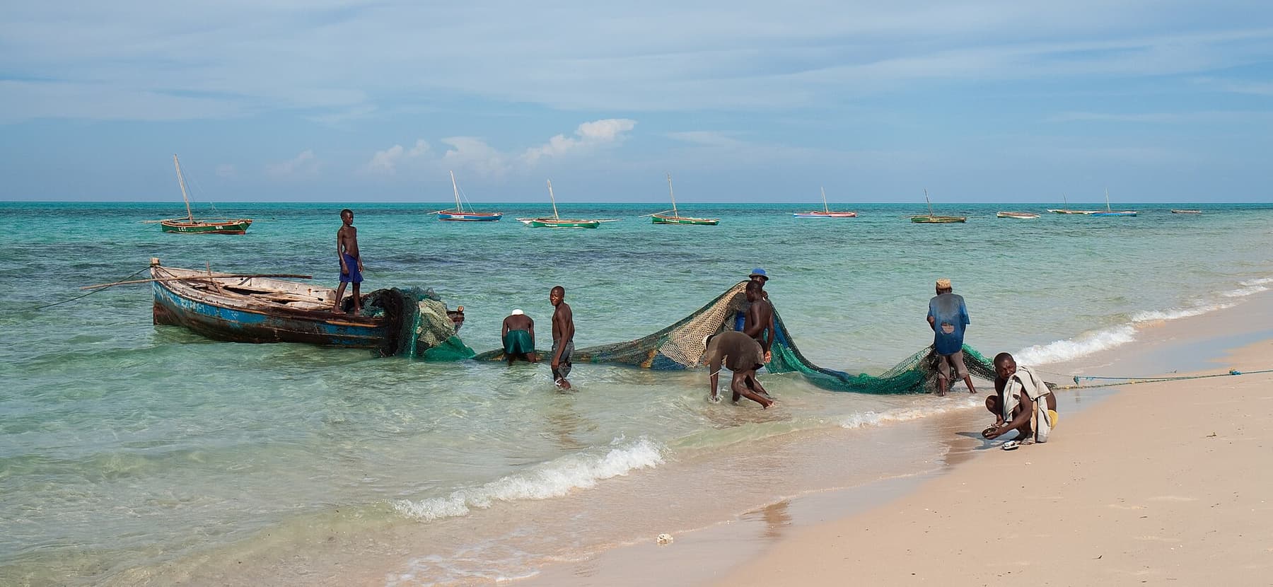 Fishing at Baixo Pinda, Nampula