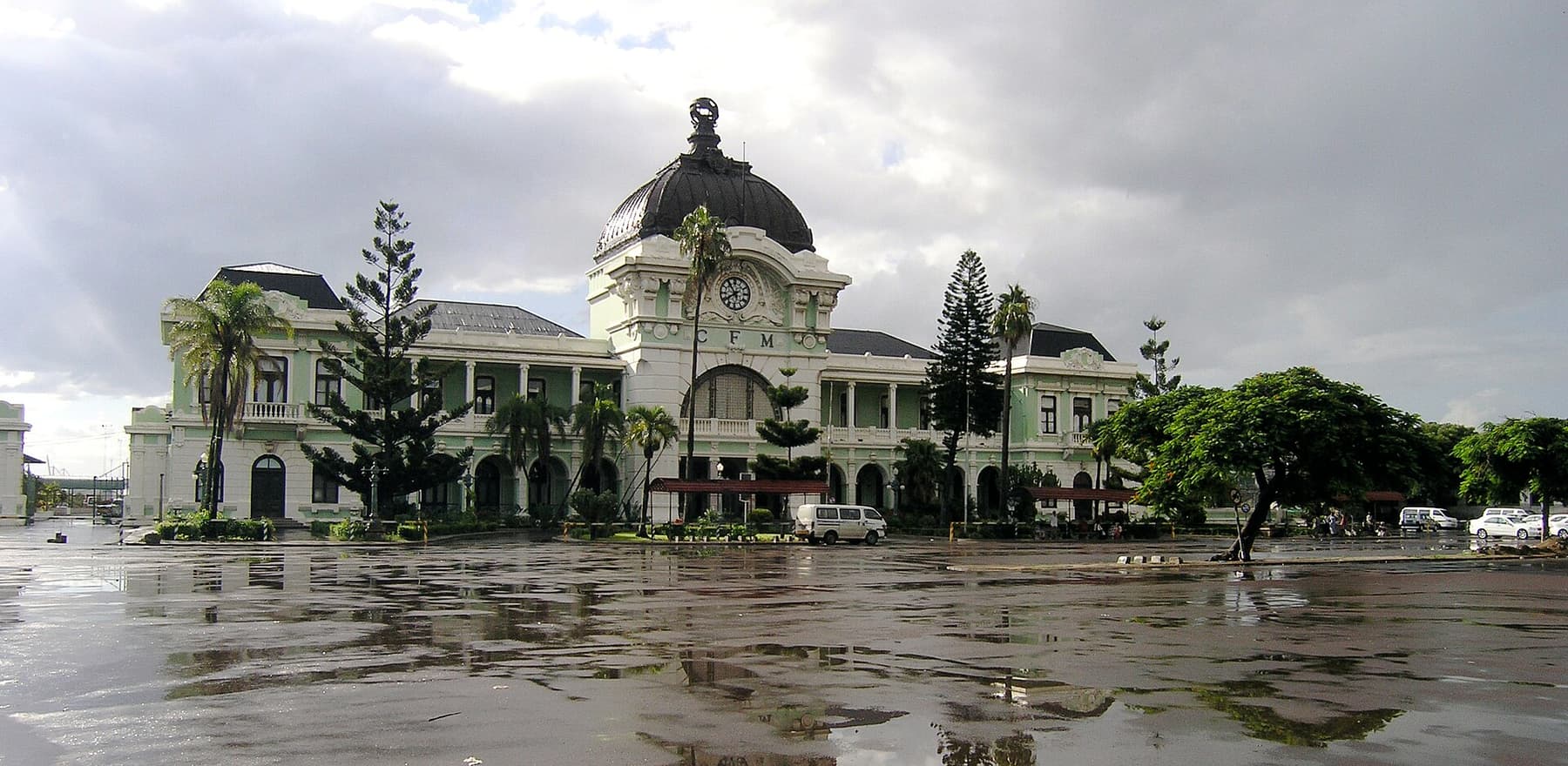 Caminhos de Ferro de Moçambique railway station, Maputo