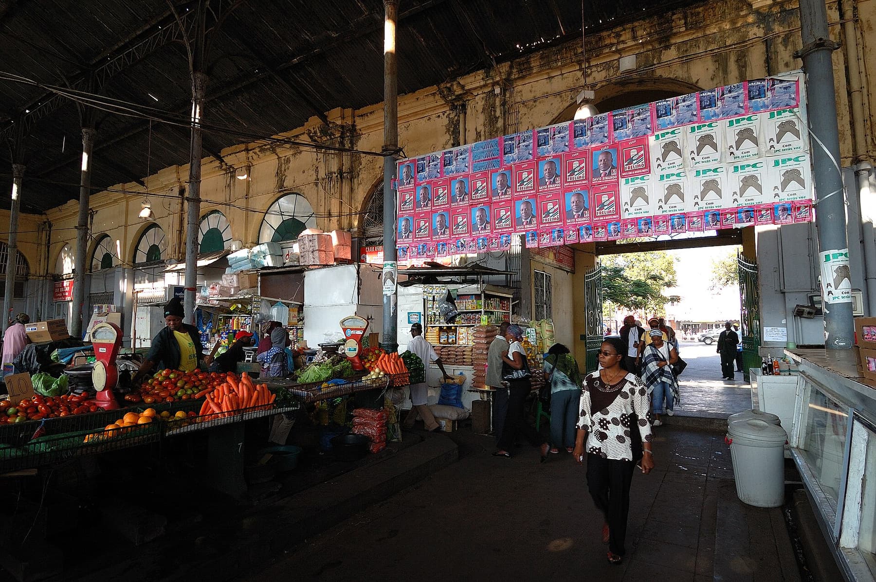 Produce market in Maputo